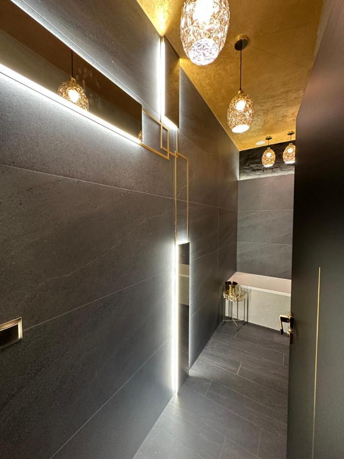 Apartmán Darkhouse Flaviker Lodž Exteriér fotografie